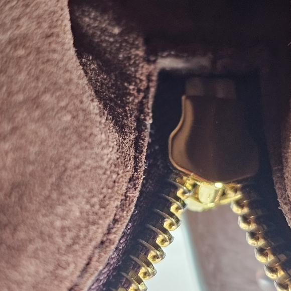 Celine Romy Shoulder Bag - Picture 5 of 10